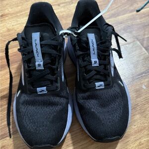 Brooks Launch 9 Women’s Black and light purple Athletic Shoes